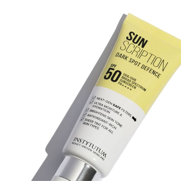 Сонцезахисний крем із освітлювальним ефектом Instytutum Sunscription Dark Spot Defence SPF50 AS6531 фото